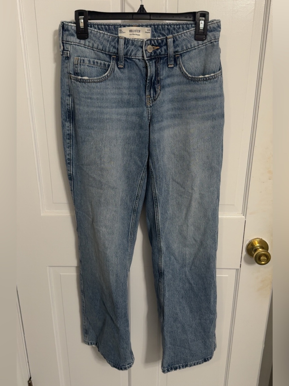 Hollister Light Wash Baggy Low-Rise Women's Jeans